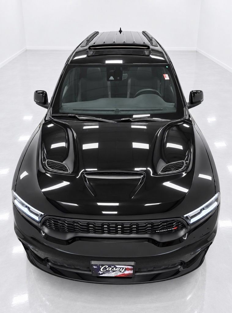 Used 2023 Dodge Durango R/T w/ Tow 'N Go Package AWD/4WD image 6