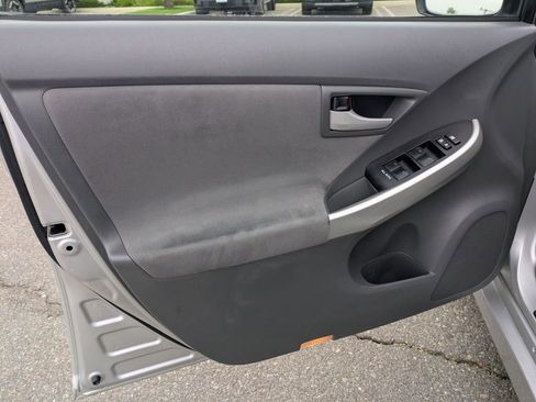 Used 2010 Toyota Prius Two image 11