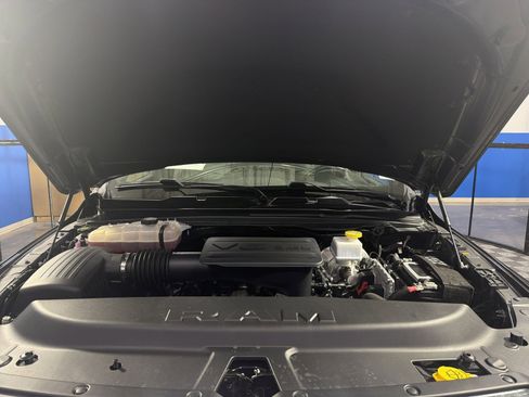 Used 2023 RAM 1500 Big Horn AWD/4WD image 34