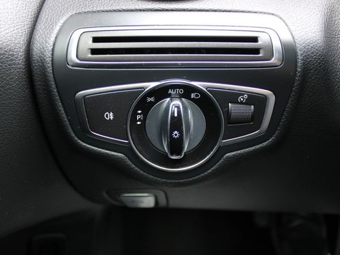 Used 2016 Mercedes-Benz C 300 Sedan w/ Premium 1 Package image 29