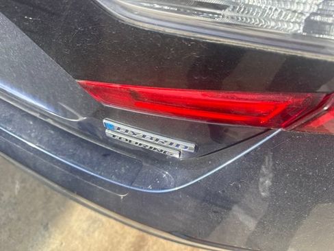 Used 2019 Honda Accord Touring image 4