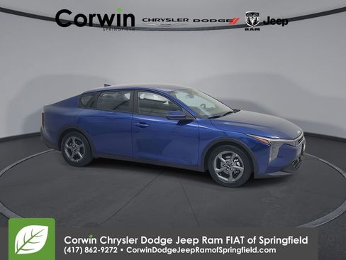 Used 2025 Kia K4 FWD image 1