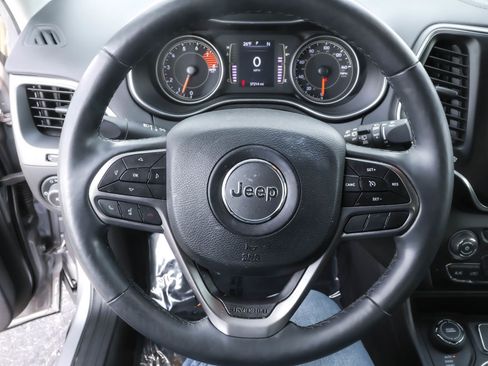 Used 2020 Jeep Cherokee Latitude Lux w/ Comfort/Convenience Group image 22