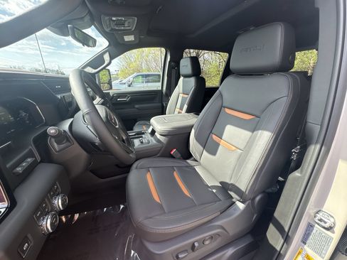 New 2026 GMC Sierra 2500 AT4 w/ AT4 Premium Plus Package AWD/4WD image 13