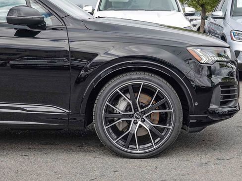 Used 2021 Audi Q7 3.0T Prestige image 9