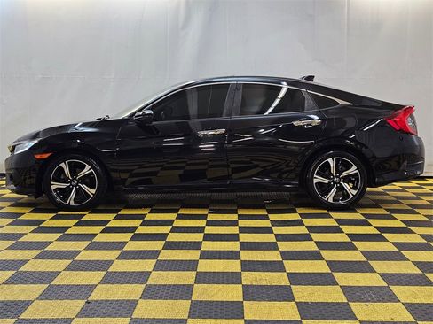 Used 2016 Honda Civic Touring image 6