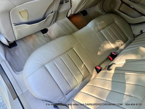 Used 2011 Mercedes-Benz E 350 4MATIC Wagon image 31