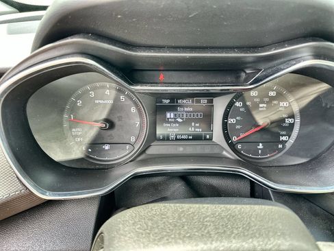 Used 2023 Chevrolet TrailBlazer LT w/ Convenience Package AWD/4WD image 30