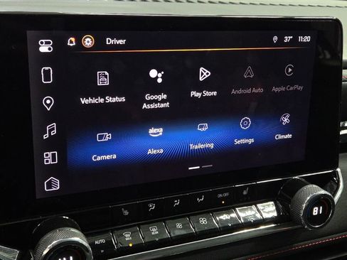 Used 2024 Chevrolet Colorado Z71 w/ Z71 Convenience Package 2 image 16