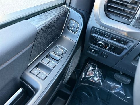 Used 2023 Ford F150 Raptor w/ Raptor Carbon Fiber Package image 30