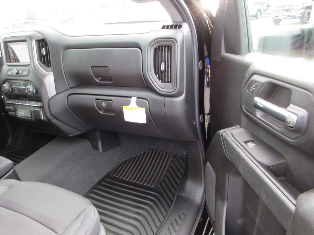 New 2026 Chevrolet Silverado 2500 Custom w/ Custom Value Package AWD/4WD image 21