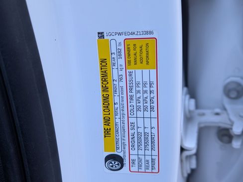 Used 2019 Chevrolet Silverado 1500 High Country image 40