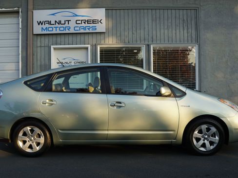 Used 2007 Toyota Prius Touring image 24