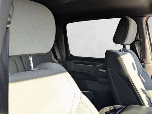 Used 2021 RAM 1500 Big Horn image 15