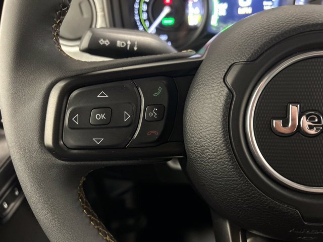 Used 2024 Jeep Wrangler Unlimited AWD/4WD image 24