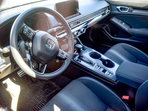 Used 2023 Honda Civic Sport image 22
