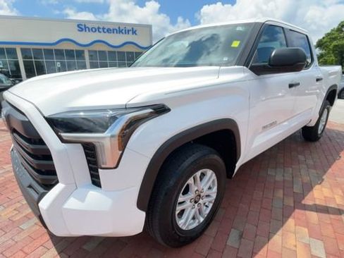Used 2025 Toyota Tundra SR5 AWD/4WD image 5