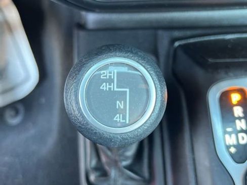 Certified 2018 Jeep Wrangler Unlimited Sport S image 25