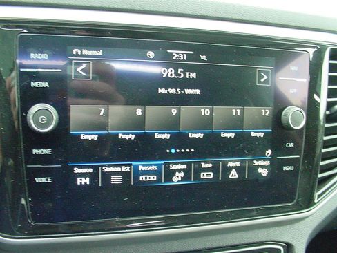 Used 2021 Volkswagen Atlas SEL R-Line image 22