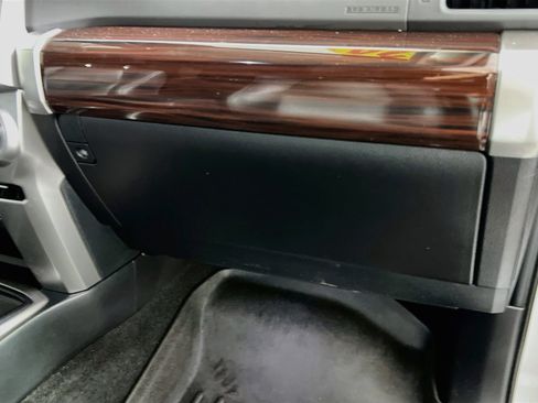 Used 2024 Toyota 4Runner Limited RWD image 33