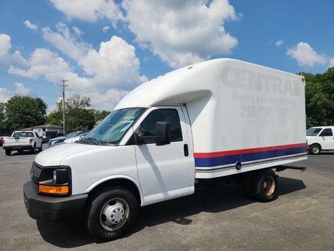 Used 2014 Chevrolet Express 3500 image 1