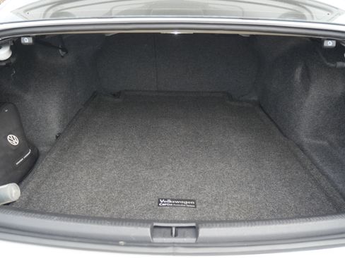 Used 2017 Volkswagen Passat 1.8T SE w/ SE Lighting Package image 8