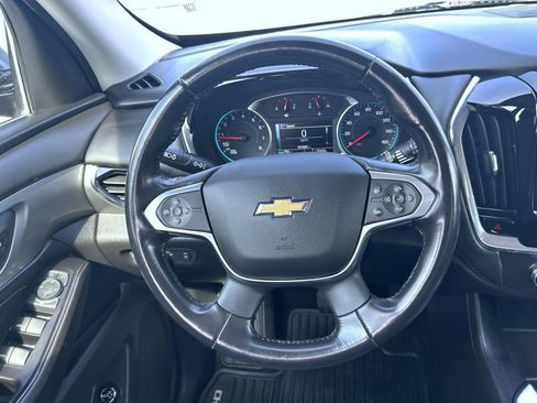 Used 2018 Chevrolet Traverse LT AWD/4WD image 11