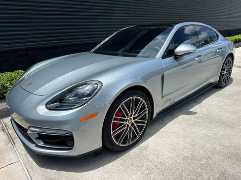 Certified 2022 Porsche Panamera GTS AWD/4WD image 7