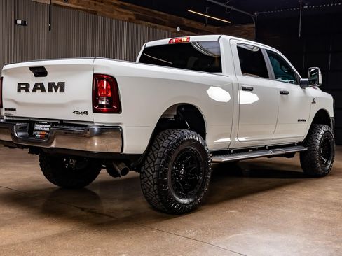 Used 2026 RAM 2500 Big Horn AWD/4WD image 10