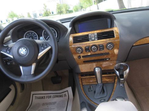 Used 2005 BMW 645Ci Convertible RWD image 23