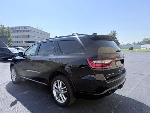 Used 2023 Dodge Durango GT AWD/4WD image 3