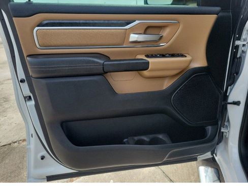 Used 2019 RAM 1500 Big Horn image 15