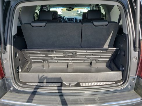 Used 2019 Chevrolet Tahoe Premier image 11