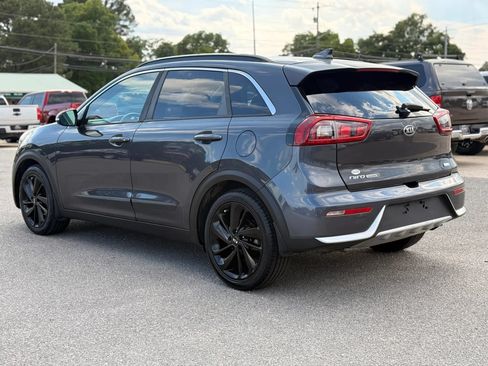 Used 2018 Kia Niro EX w/ EX Touring Graphite Edition FWD image 7
