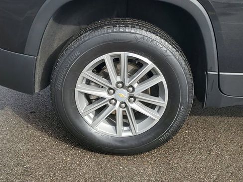 Used 2022 Chevrolet Traverse LT image 5