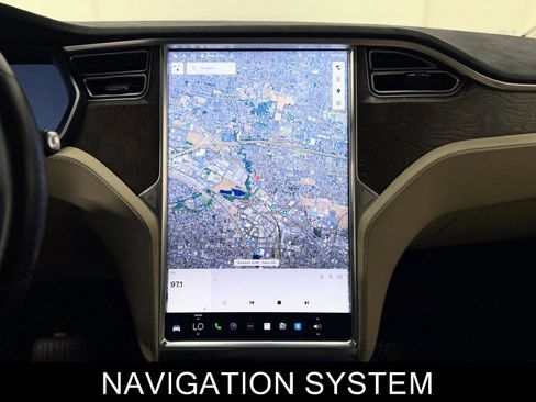 Used 2017 Tesla Model X 75D image 26