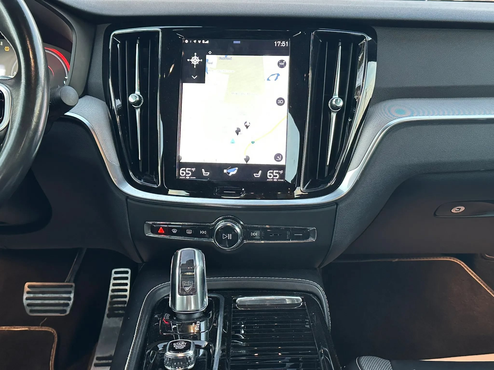 Used 2019 Volvo S60 T8 R-Design AWD/4WD image 20
