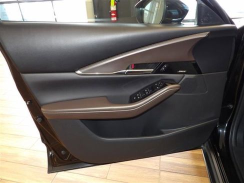 Certified 2025 MAZDA CX-30 2.5 Turbo w/ Premium Plus Pkg image 24