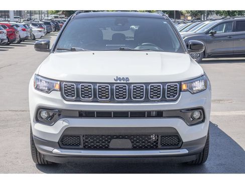 Used 2024 Jeep Compass Limited AWD/4WD image 8