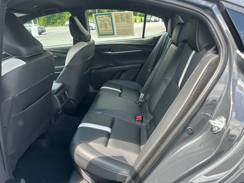Used 2025 Toyota Camry SE FWD image 17