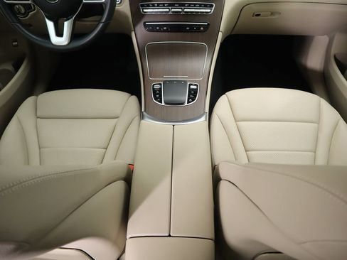 Certified 2022 Mercedes-Benz GLC 300 image 16
