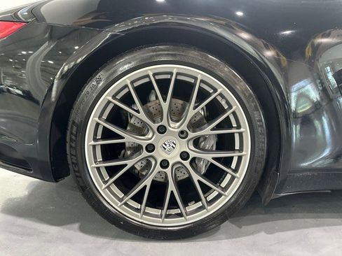 Used 2017 Porsche 911 Carrera image 6