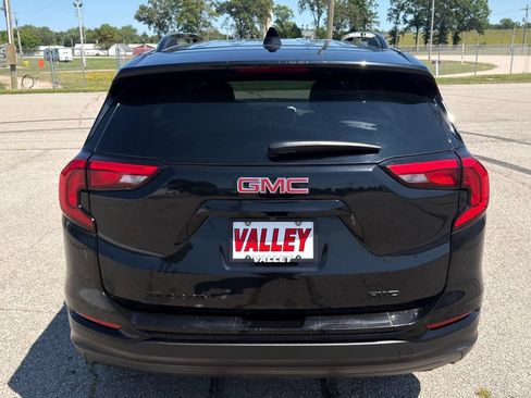 Used 2020 GMC Terrain SLE w/ Elevation Edition AWD/4WD image 10