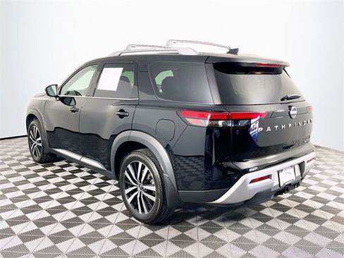 Used 2024 Nissan Pathfinder Platinum w/ Cargo Package image 6