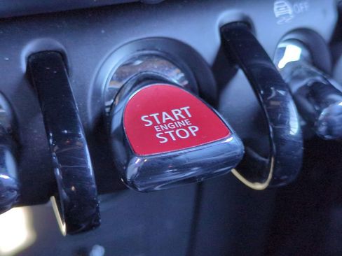 Used 2024 MINI Cooper S image 26