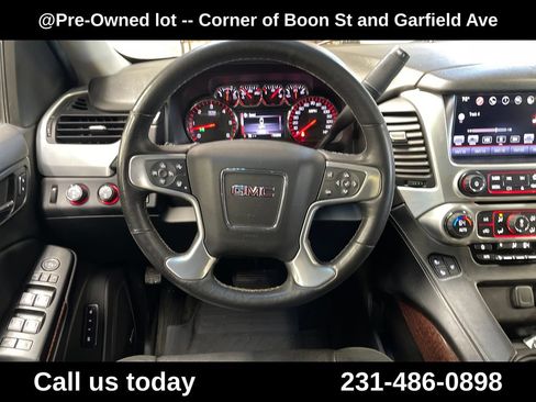 Used 2016 GMC Yukon SLT w/ Open Road Package AWD/4WD image 17