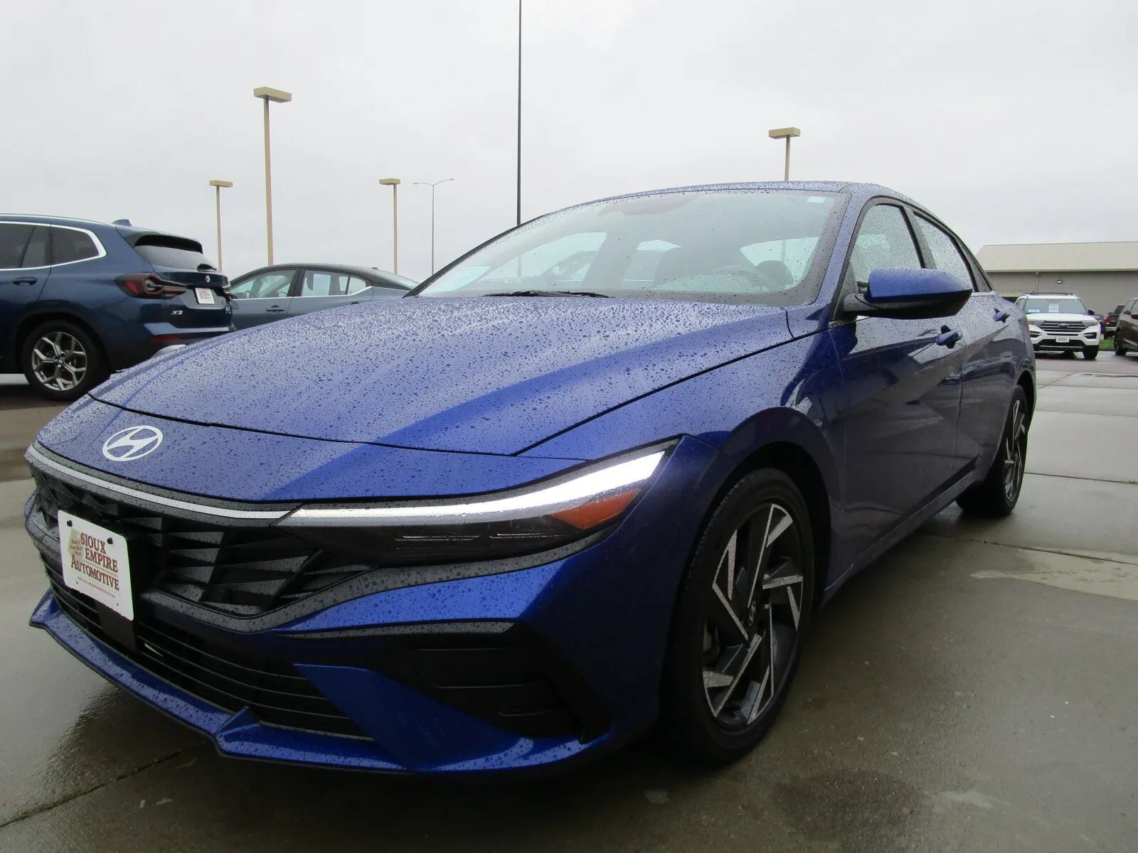 Used 2025 Hyundai Elantra SEL FWD image 5