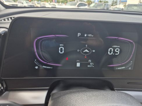 Used 2025 Kia Sportage EX FWD image 19