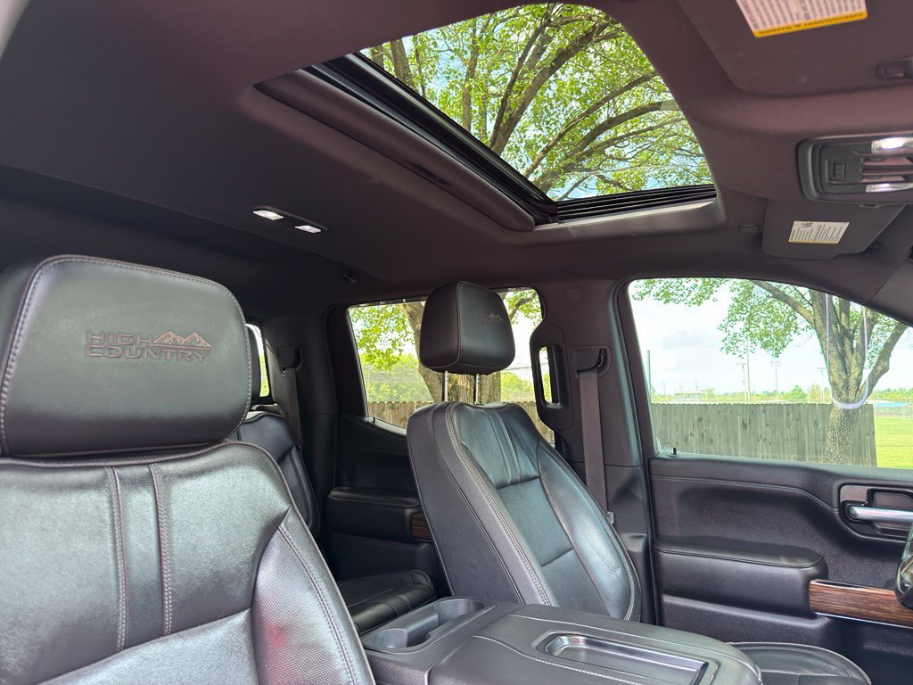 Used 2021 Chevrolet Silverado 1500 High Country w/ Technology Package AWD/4WD image 36