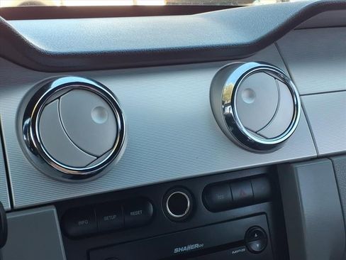 Used 2006 Ford Mustang GT image 26